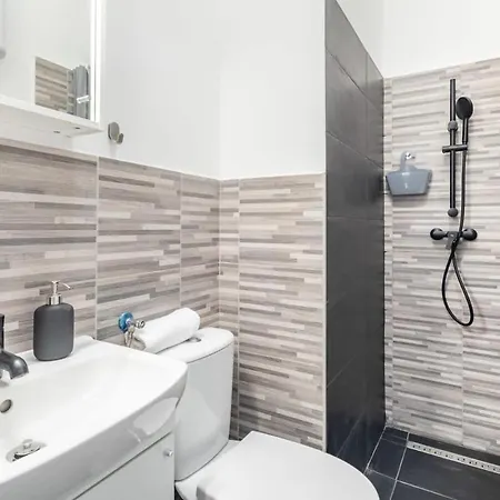 Very Charming - New - Apartament *