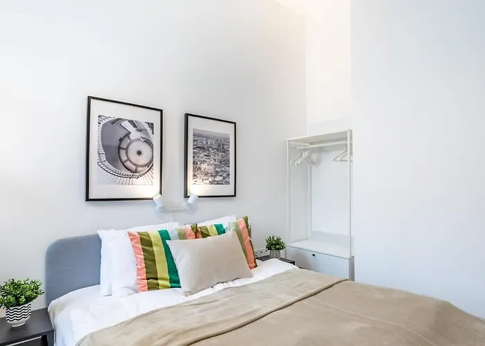 Very Charming - New -